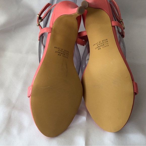 New Boston Design strappy heels - Picture 4 of 5